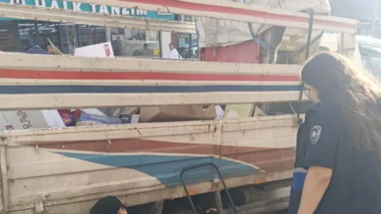 Büyükşehir Belediyesi Zabıta Ekiplerinden Dilencilere ve Seyyar Satıcılara Sıkı Denetim