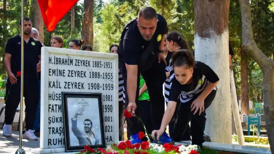 Minik Kız Hentbol Takımı oyuncularından Vefa