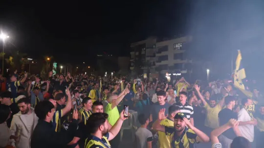 Fenerbahçe Beko EuroLeague Şampiyonu! Turgutlu'da Coşkulu Kutlama