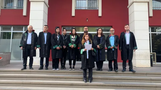 Turgutlu'da Kadın avukatlar açıklama yaptı: 'Haklarımızın kaybına müsaade etmeyeceğiz'