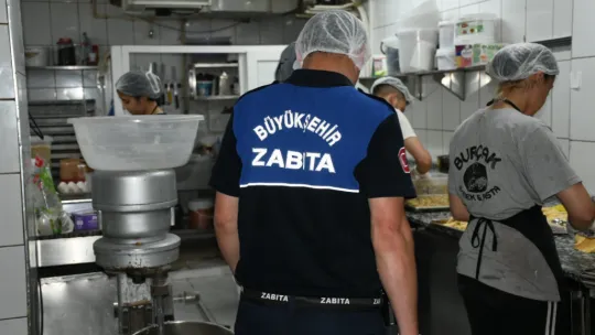 Manisa'da Kurban Bayramı Öncesi Zabıta Denetimleri Sıklaştırıldı
