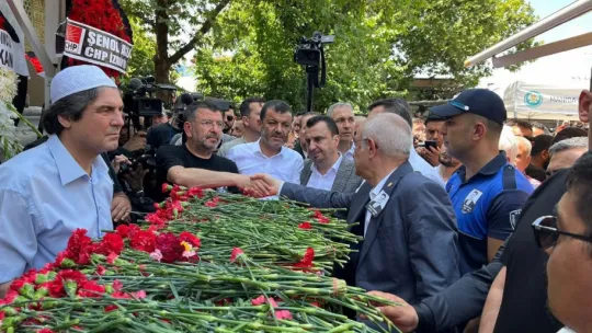 On Binler Birlikte Başkanımı Son Yolculuğuna Uğurladı