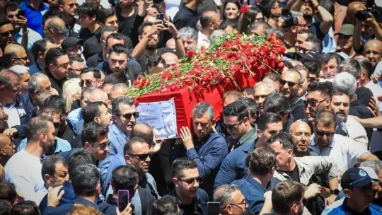 On Binler Birlikte Başkanımı Son Yolculuğuna Uğurladı