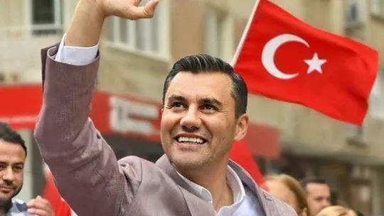 On Binler Birlikte Başkanımı Son Yolculuğuna Uğurladı