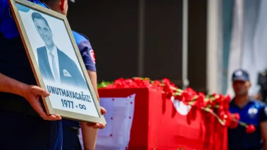On Binler Birlikte Başkanımı Son Yolculuğuna Uğurladı