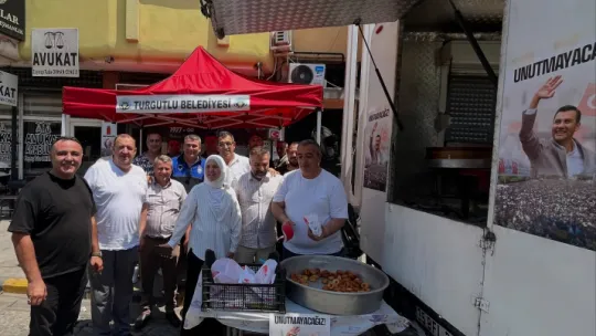 Merhum Başkan Ferdi Zeyrek'in Anısına Turgutlu'da Lokma Hayrı Düzenlendi