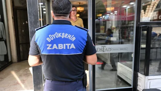 Salihli'de Kaldırım İşgali Denetimi Yapıldı
