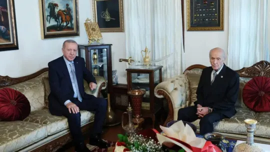 Erdoğan ile Bahçeli aylar sonra görüştü,Yarım saat sürdü