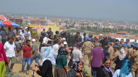JES eyleminde arbede çıktı: CHP milletvekili Başevigen hastaneye kaldırıldı