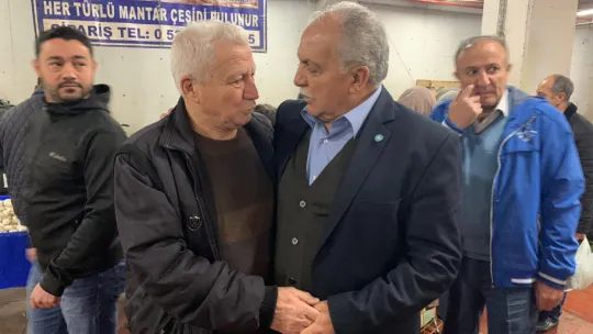 Başkan Adayı Orhan, 'Cumartesi Pazarını Ziyaret Etti'