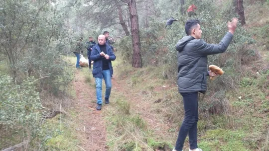Turgutlu Ülkü Ocakları Doğadaki Hayvanları da Unutmadı!