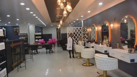 Luna Vip Epilasyon Güzellik Merkezi Turgutlu'da Sizlerin Hizmetinde!