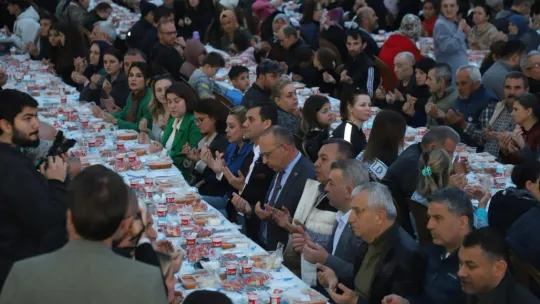 Ramazan'ın Bereketi Büyükşehir'in İftar Sofrasında Paylaşıldı