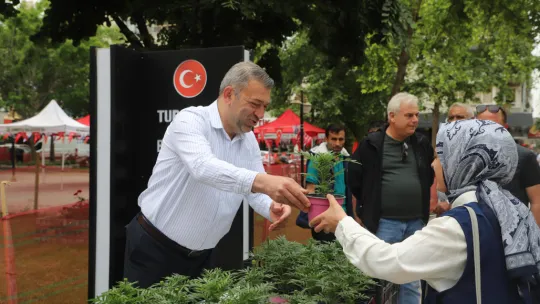 Başkan Çetin Akın'dan Anneler Günü Kutlaması