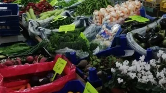 Turgutlu'nun en iyi manavı Orhan babanın yeri oldu