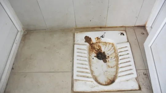 Turgutlu Irlamaz Vadisindeki tuvaletlerin durumu yürekleri burktu (Video)