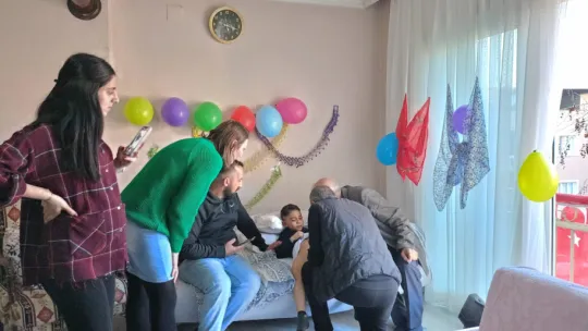 Kadircan ve Yiğitcan Kardeşler Uyuşturucuyla Mücadele Federasyonu bünyesinde sünnetlerini oldu