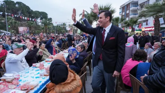 Ramazan'ın Bereketi Büyükşehir'in İftar Sofrasında Paylaşıldı