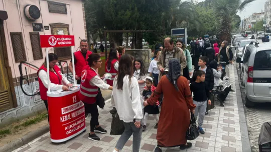Turgutlu Kılıçdaroğlu Gönüllüleri Gece Gündüz Çalışıyor