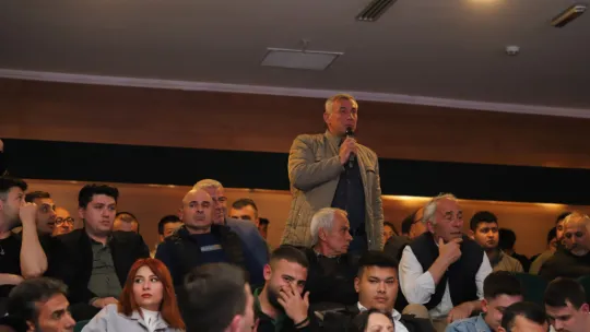 Başkan Çetin Akın Halkın Sorularını Tek Tek Yanıtladı