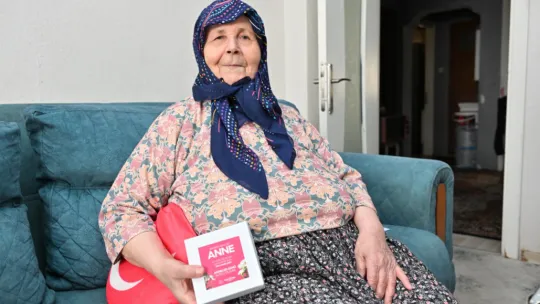 Büyükşehir'den şehit annelerine Anneler Günü ziyareti