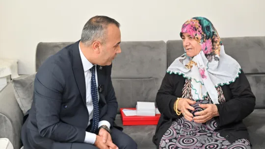 Büyükşehir'den şehit annelerine Anneler Günü ziyareti