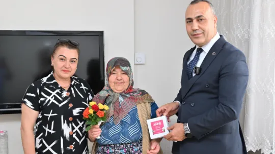 Büyükşehir'den şehit annelerine Anneler Günü ziyareti