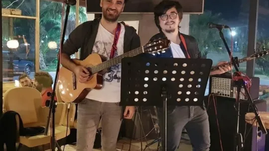 Hanedan Steak Hause'de Her Perşembe Canlı Müzik Keyfini Yaşayın