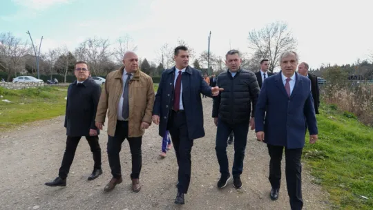Irlamaz Vadisi'nin ikinci etabının ilk adımı dere temizliğiyle başladı