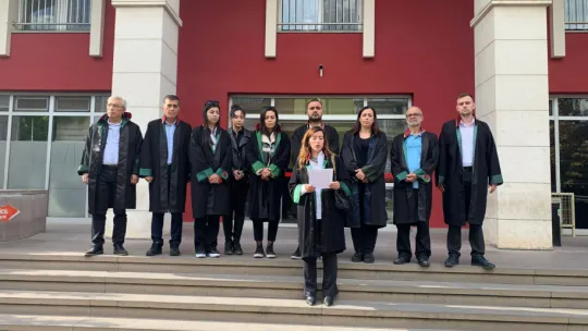 Turgutlu'da Kadın avukatlar açıklama yaptı: 'Haklarımızın kaybına müsaade etmeyeceğiz'
