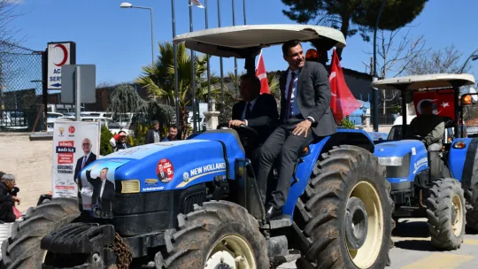 Cemil Kurt, ' Bizim derdimiz Selendi ve biz Selendi'yi konuşmak istiyoruz'