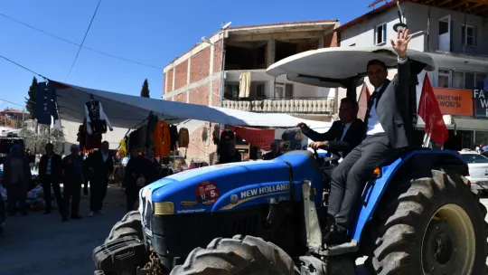 Cemil Kurt, ' Bizim derdimiz Selendi ve biz Selendi'yi konuşmak istiyoruz'