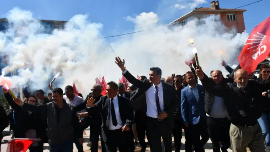 Cemil Kurt, ' Bizim derdimiz Selendi ve biz Selendi'yi konuşmak istiyoruz'