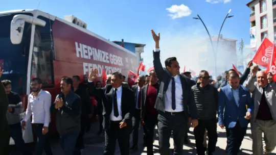 Cemil Kurt, ' Bizim derdimiz Selendi ve biz Selendi'yi konuşmak istiyoruz'