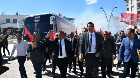 Cemil Kurt, ' Bizim derdimiz Selendi ve biz Selendi'yi konuşmak istiyoruz'