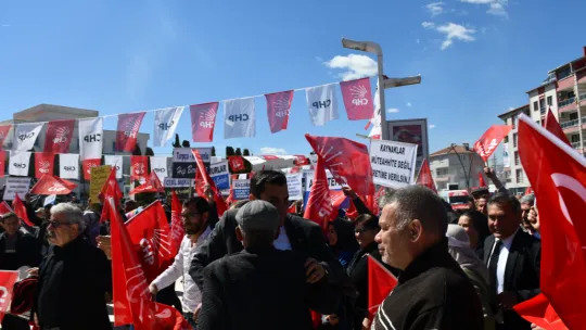 Cemil Kurt, ' Bizim derdimiz Selendi ve biz Selendi'yi konuşmak istiyoruz'