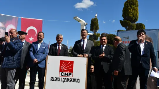 Cemil Kurt, ' Bizim derdimiz Selendi ve biz Selendi'yi konuşmak istiyoruz'