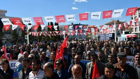 Cemil Kurt, ' Bizim derdimiz Selendi ve biz Selendi'yi konuşmak istiyoruz'