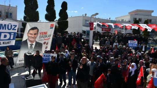 Cemil Kurt, ' Bizim derdimiz Selendi ve biz Selendi'yi konuşmak istiyoruz'