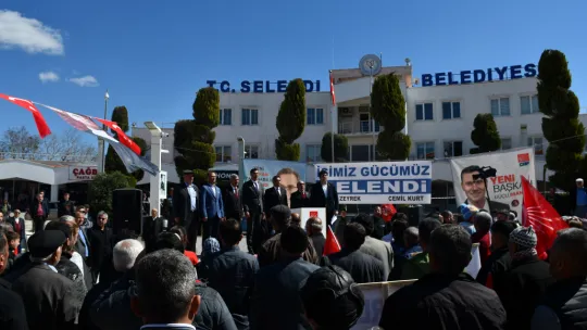 Cemil Kurt, ' Bizim derdimiz Selendi ve biz Selendi'yi konuşmak istiyoruz'