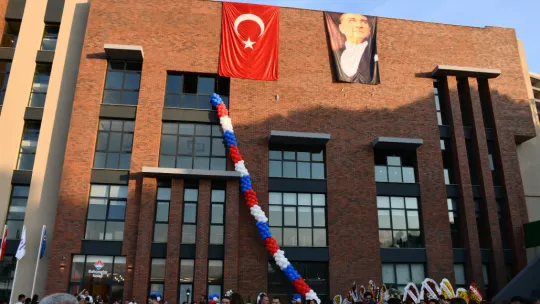 Bahçeşehir Koleji Manisa'da 5. kampüsünü açtı