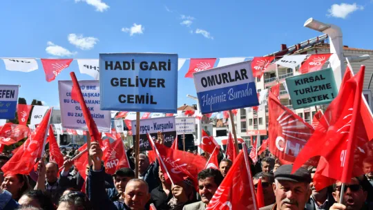 Cemil Kurt, ' Bizim derdimiz Selendi ve biz Selendi'yi konuşmak istiyoruz'