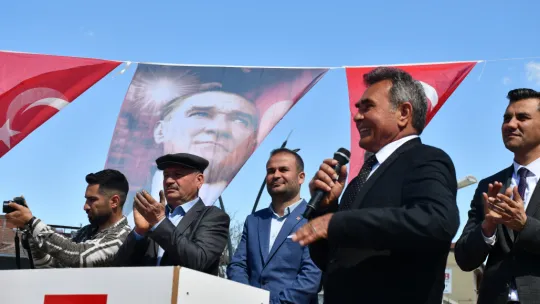 Cemil Kurt, ' Bizim derdimiz Selendi ve biz Selendi'yi konuşmak istiyoruz'