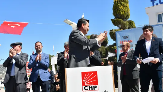 Cemil Kurt, ' Bizim derdimiz Selendi ve biz Selendi'yi konuşmak istiyoruz'