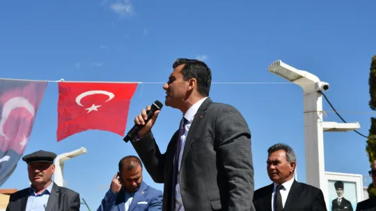 Cemil Kurt, ' Bizim derdimiz Selendi ve biz Selendi'yi konuşmak istiyoruz'