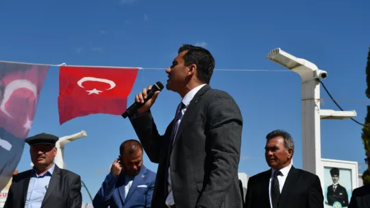 Cemil Kurt, ' Bizim derdimiz Selendi ve biz Selendi'yi konuşmak istiyoruz'