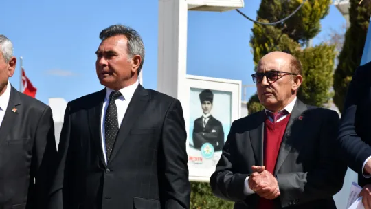 Cemil Kurt, ' Bizim derdimiz Selendi ve biz Selendi'yi konuşmak istiyoruz'