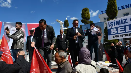 Cemil Kurt, ' Bizim derdimiz Selendi ve biz Selendi'yi konuşmak istiyoruz'