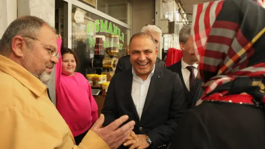 Projeleri ve hedefleriyle vatandaşın umudu oldu: Manisa Ali Uçak'ı bağrına bastı