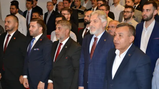 Yeniden Refah Partisi Yunusemre İlçe Başkanı Mehmet Baki Çelik güven tazeledi